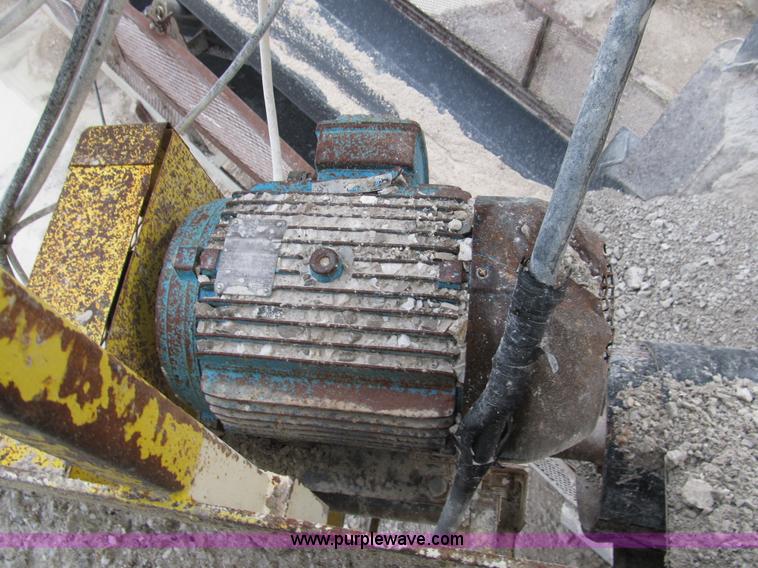 image for item A8033 Simplicity 6'x20' three deck portable screening plant