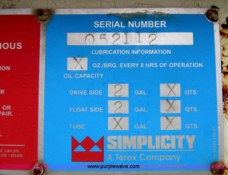 image for item A8033 Simplicity 6'x20' three deck portable screening plant