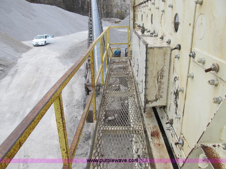 image for item A8033 Simplicity 6'x20' three deck portable screening plant