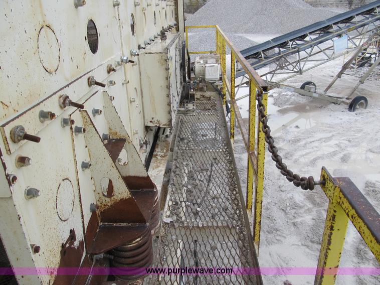 image for item A8033 Simplicity 6'x20' three deck portable screening plant