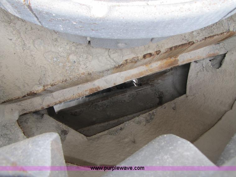 image for item B2029 1992 Cedarapids VSI 2100 portable impact crusher