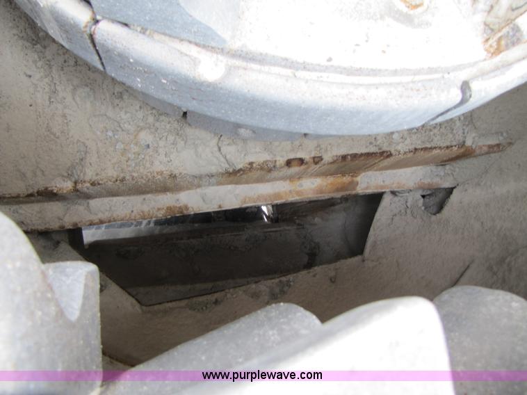 image for item B2029 1992 Cedarapids VSI 2100 portable impact crusher