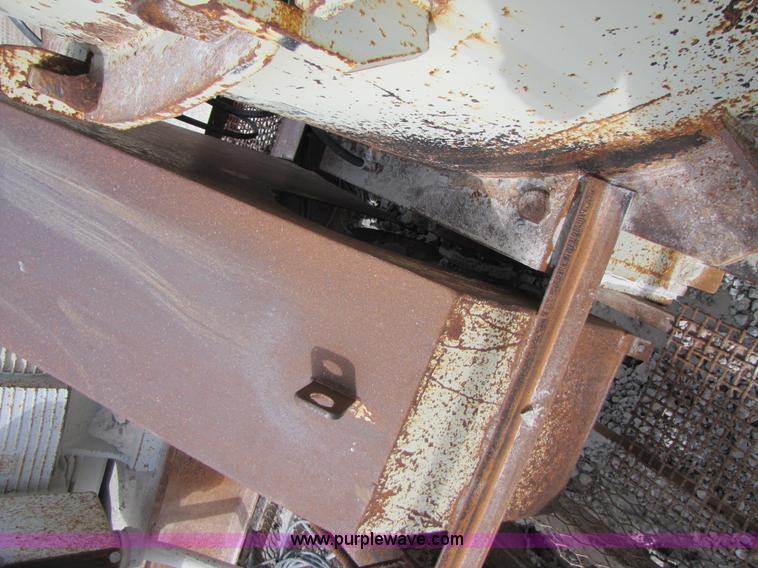 image for item B2029 1992 Cedarapids VSI 2100 portable impact crusher