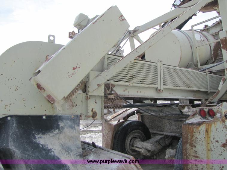 image for item B2029 1992 Cedarapids VSI 2100 portable impact crusher