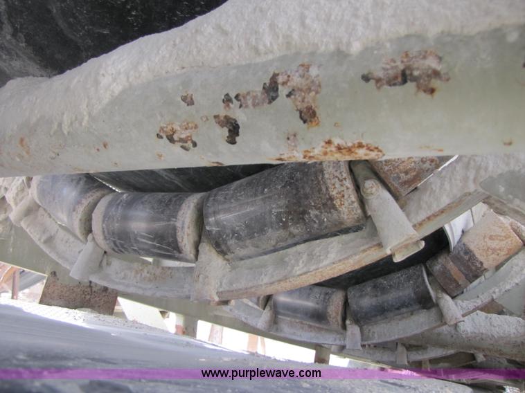 image for item B2029 1992 Cedarapids VSI 2100 portable impact crusher