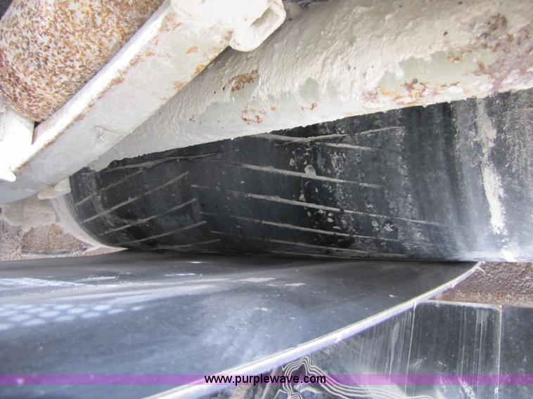 image for item B2029 1992 Cedarapids VSI 2100 portable impact crusher