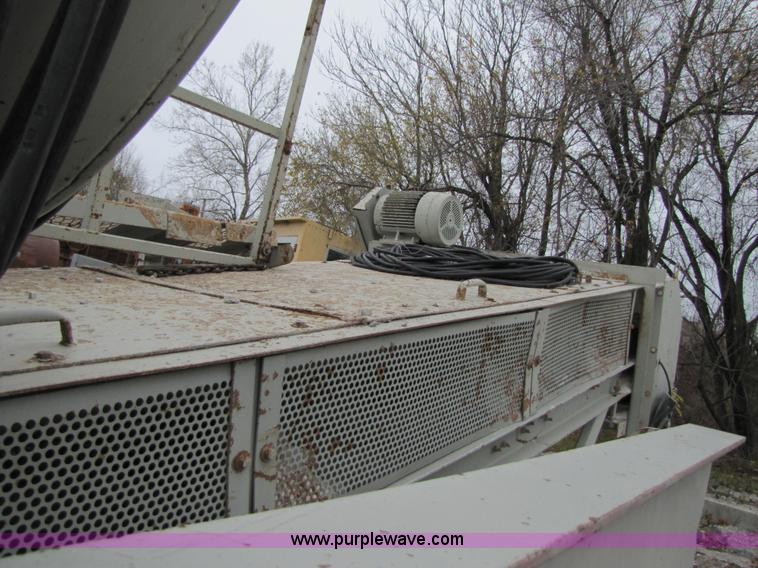 image for item B2030 1998 Cedarapids VSI 2600 portable vertical shaft impact crusher