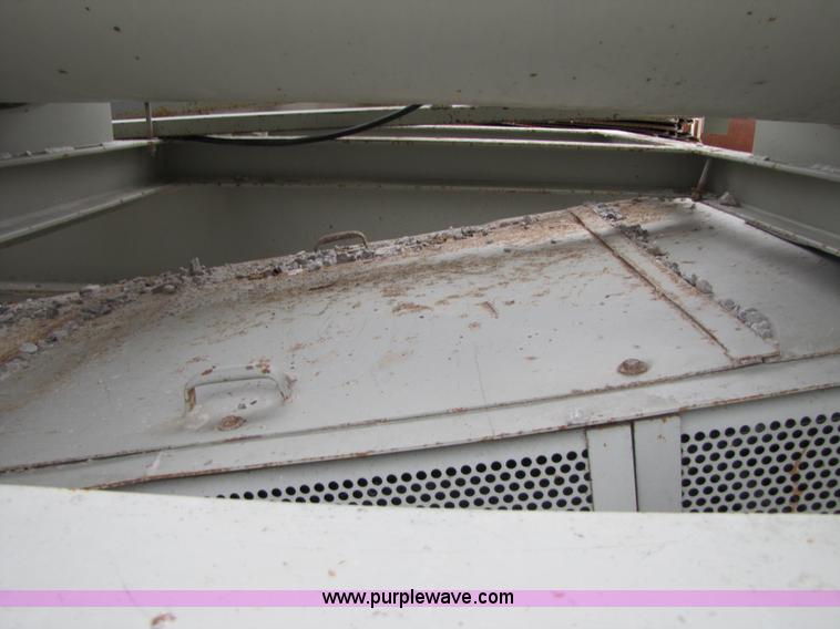 image for item B2030 1998 Cedarapids VSI 2600 portable vertical shaft impact crusher