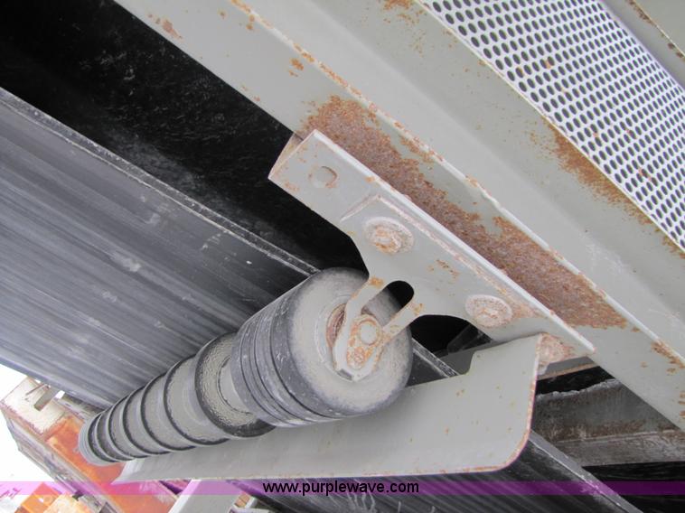 image for item B2030 1998 Cedarapids VSI 2600 portable vertical shaft impact crusher