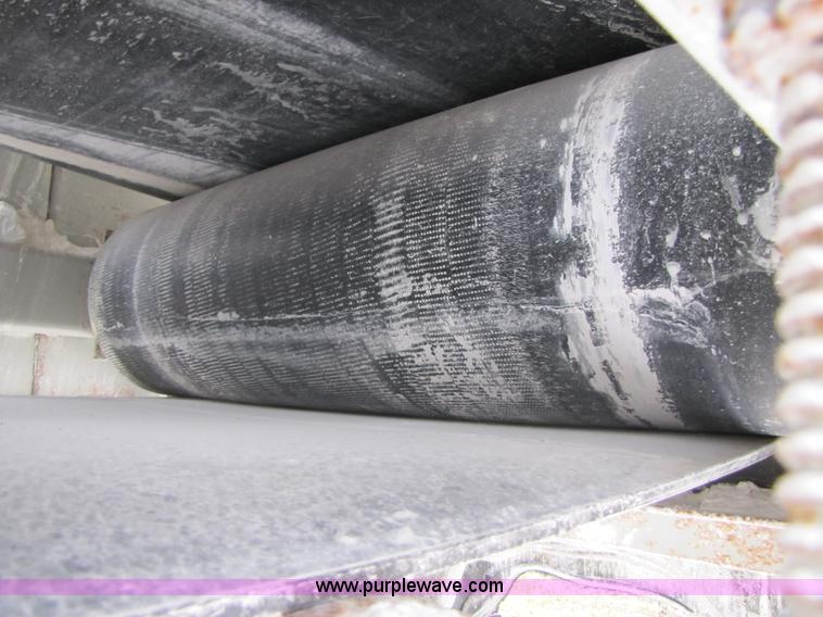 image for item B2030 1998 Cedarapids VSI 2600 portable vertical shaft impact crusher