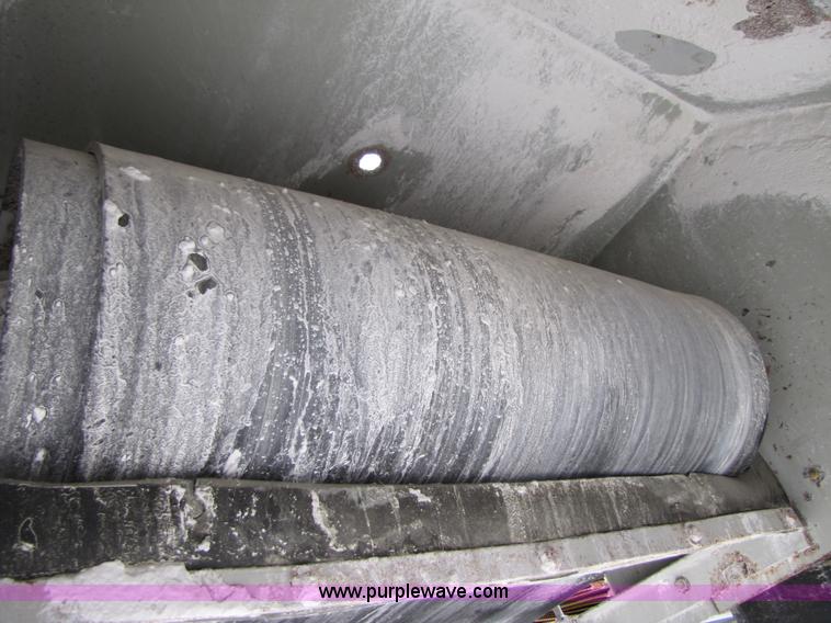 image for item B2030 1998 Cedarapids VSI 2600 portable vertical shaft impact crusher