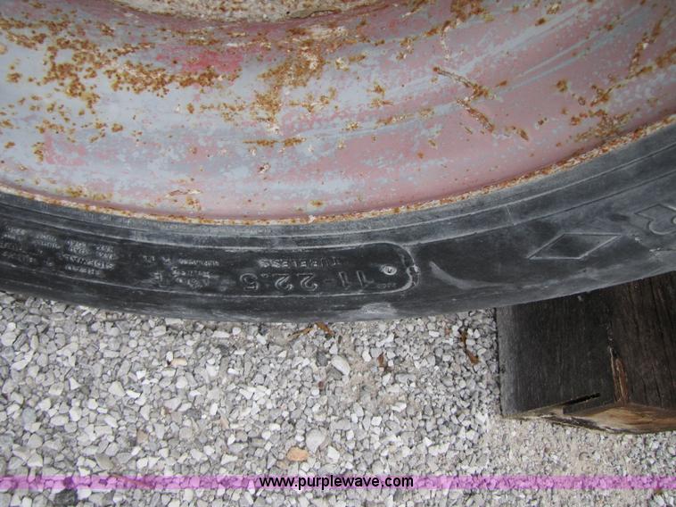 image for item B2030 1998 Cedarapids VSI 2600 portable vertical shaft impact crusher