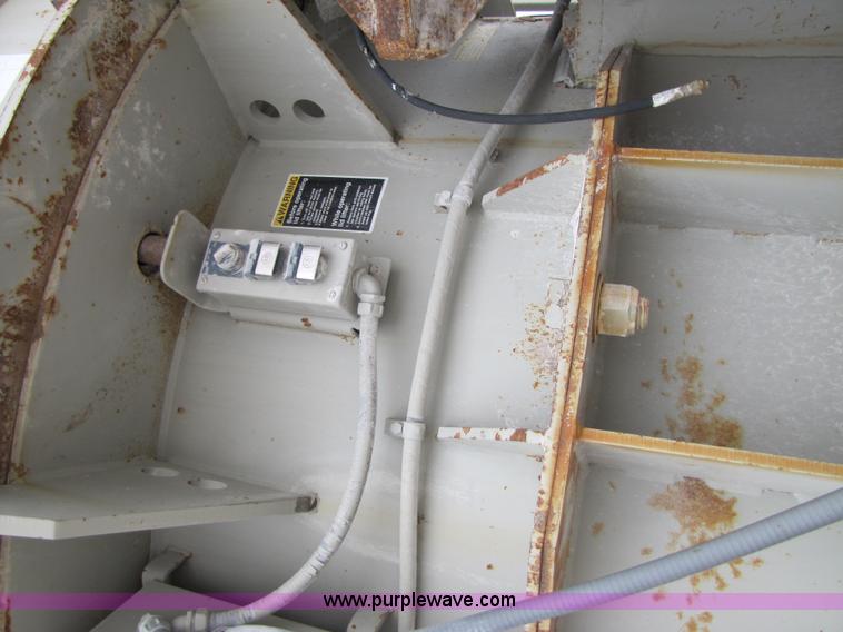 image for item B2030 1998 Cedarapids VSI 2600 portable vertical shaft impact crusher