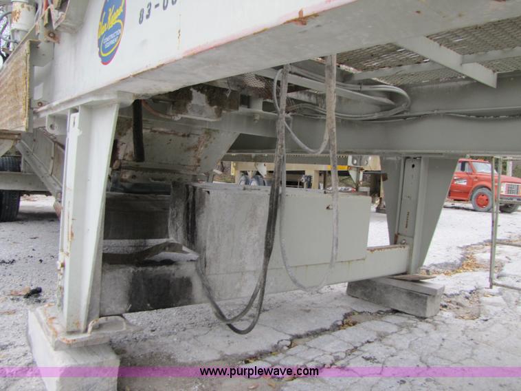 image for item B2030 1998 Cedarapids VSI 2600 portable vertical shaft impact crusher