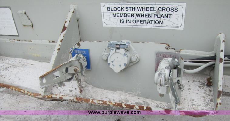 image for item B2030 1998 Cedarapids VSI 2600 portable vertical shaft impact crusher