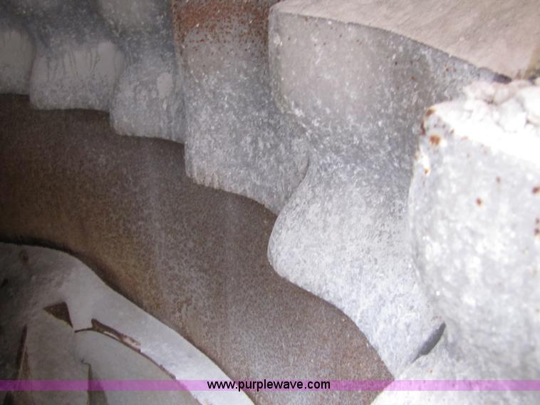 image for item B2030 1998 Cedarapids VSI 2600 portable vertical shaft impact crusher