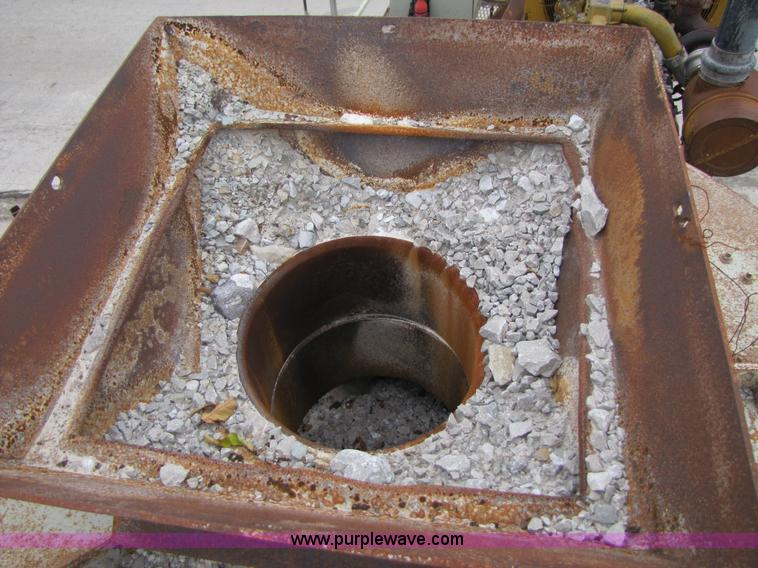 image for item B2030 1998 Cedarapids VSI 2600 portable vertical shaft impact crusher