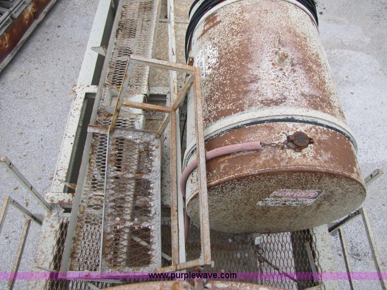 image for item B2030 1998 Cedarapids VSI 2600 portable vertical shaft impact crusher