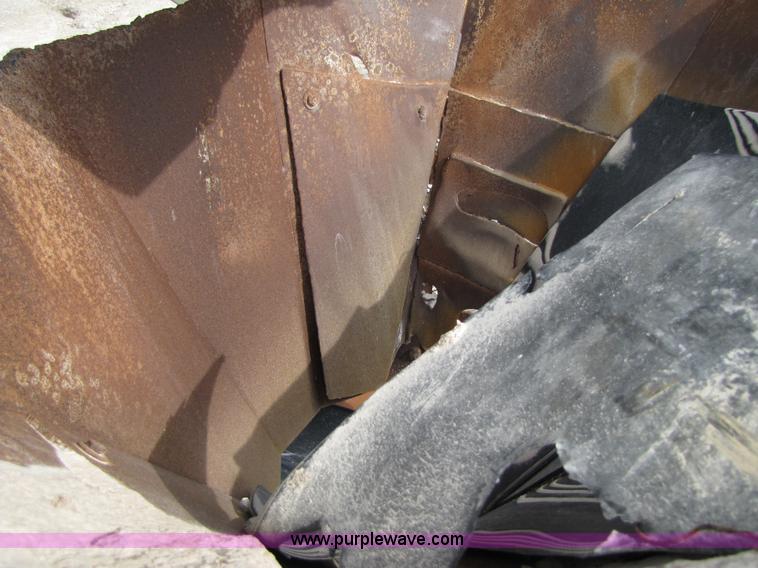 image for item B2036 1995 Marco 30" x 120' portable radial stacking conveyor