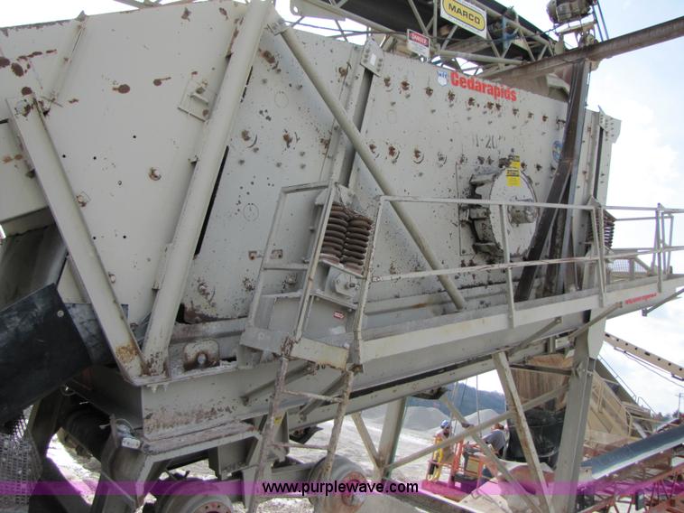 image for item B2037 1995 Cedarapids 8' x 20' vibrator portable three deck incline screening plant