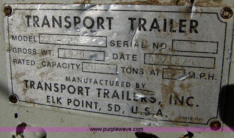 image for item B2037 1995 Cedarapids 8' x 20' vibrator portable three deck incline screening plant