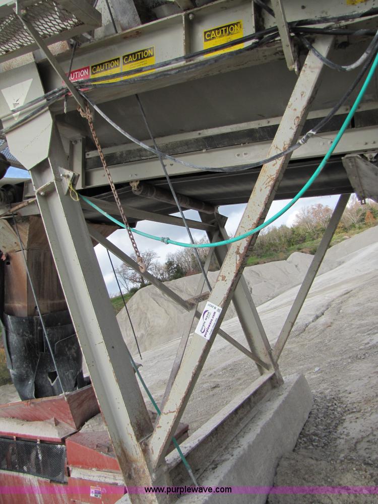 image for item B2037 1995 Cedarapids 8' x 20' vibrator portable three deck incline screening plant