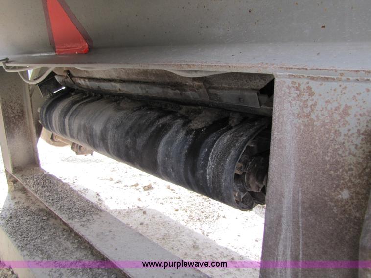 image for item B2037 1995 Cedarapids 8' x 20' vibrator portable three deck incline screening plant