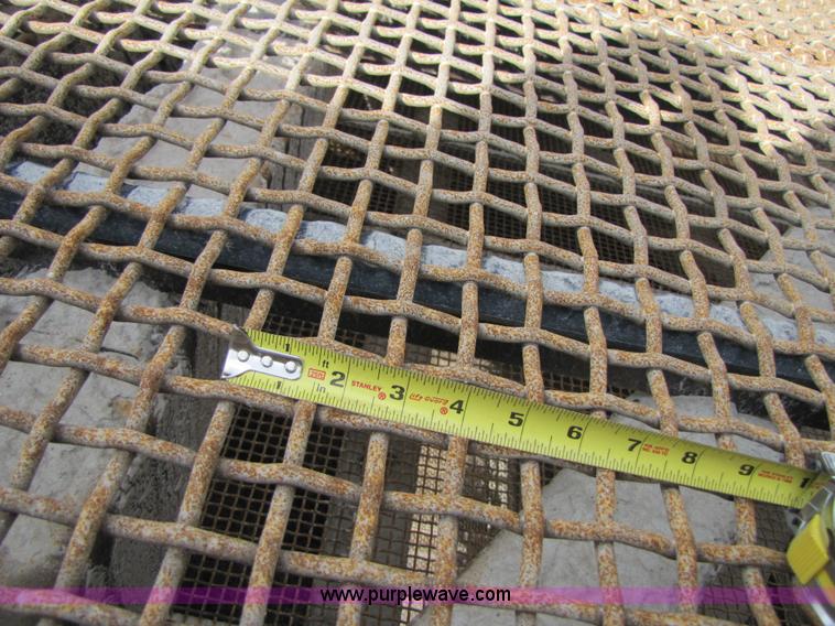 image for item B2037 1995 Cedarapids 8' x 20' vibrator portable three deck incline screening plant