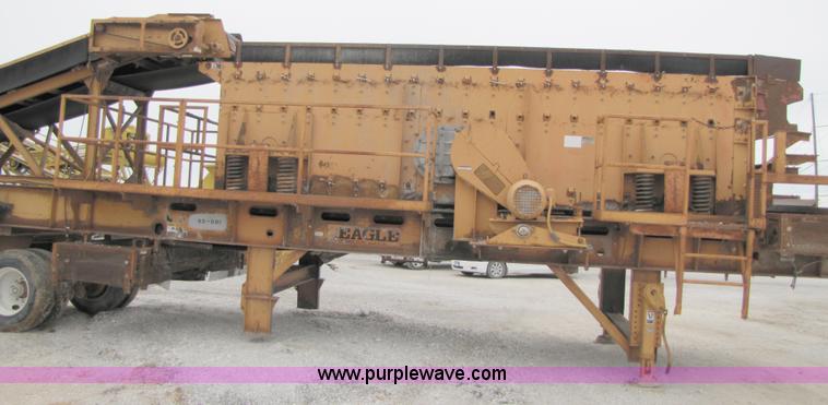 image for item B2044 Eagle 6'x20' three-deck portable screening plant