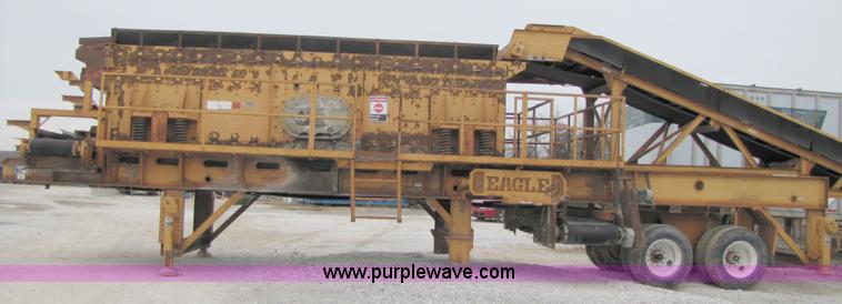 image for item B2044 Eagle 6'x20' three-deck portable screening plant