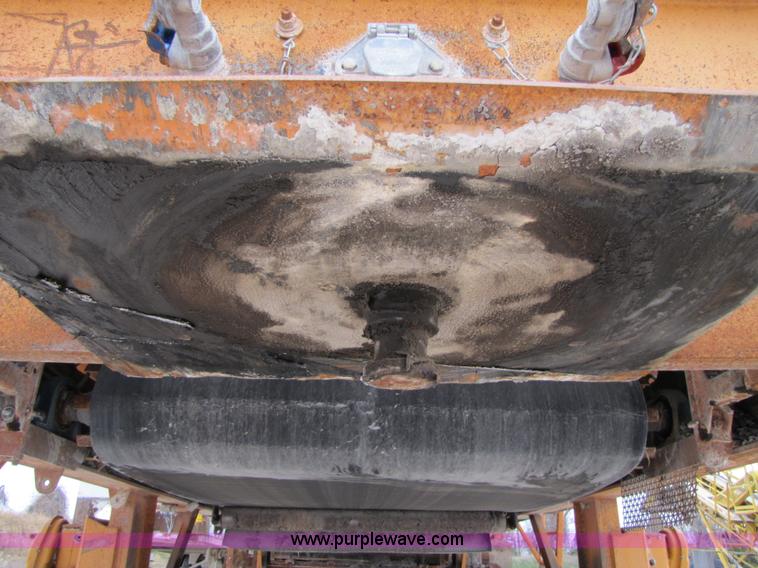 image for item B2044 Eagle 6'x20' three-deck portable screening plant