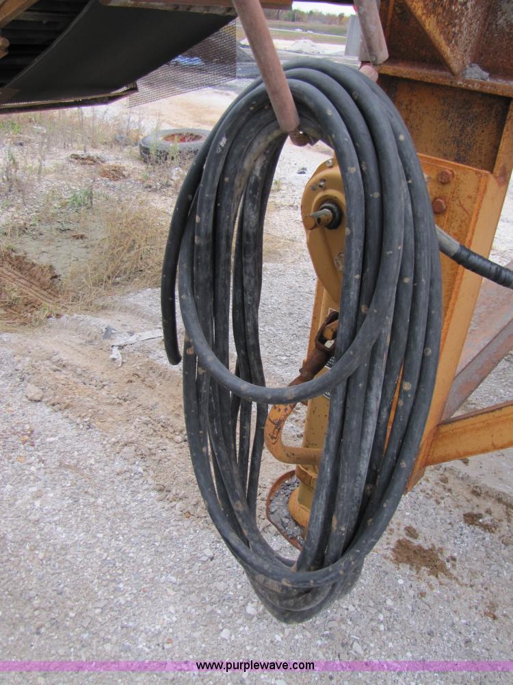 image for item B2044 Eagle 6'x20' three-deck portable screening plant