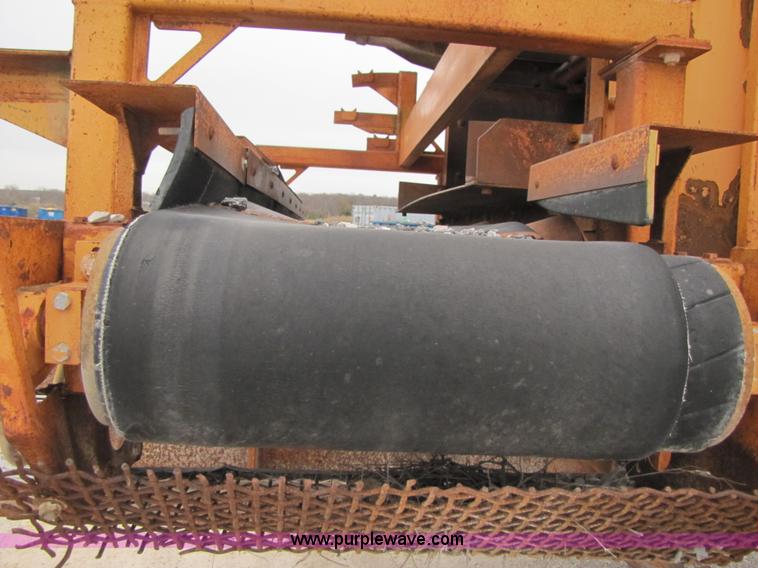 image for item B2044 Eagle 6'x20' three-deck portable screening plant