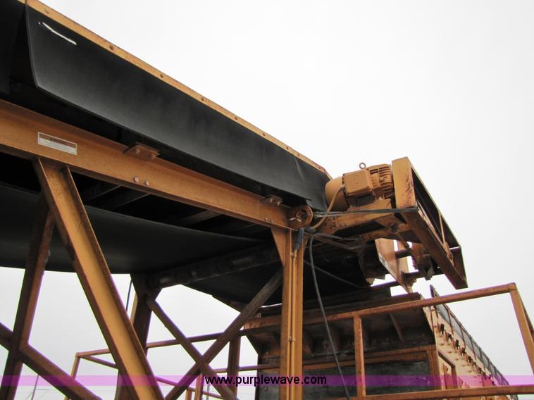 image for item B2044 Eagle 6'x20' three-deck portable screening plant