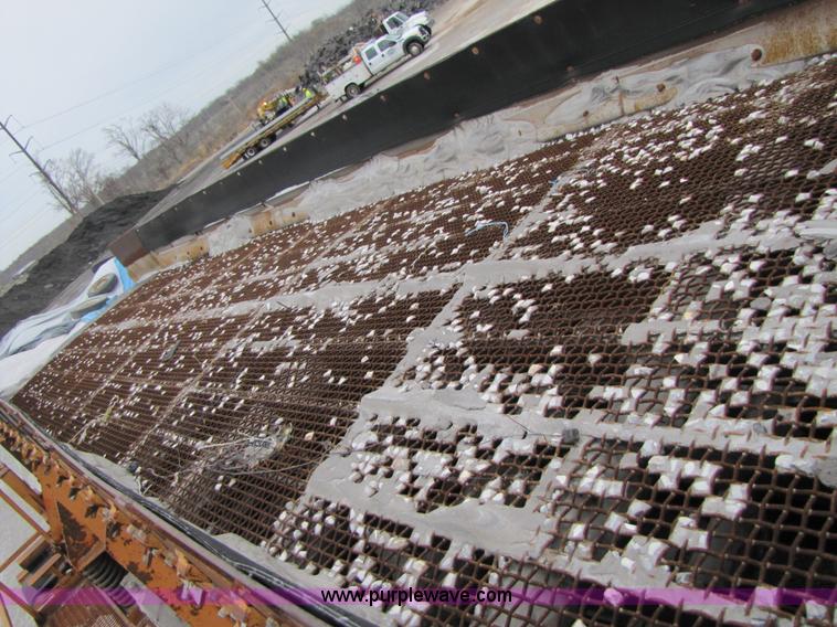 image for item B2044 Eagle 6'x20' three-deck portable screening plant