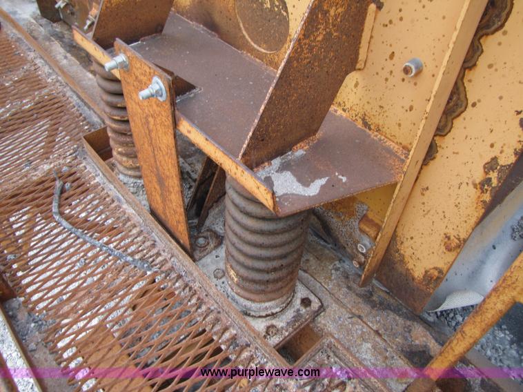 image for item B2044 Eagle 6'x20' three-deck portable screening plant