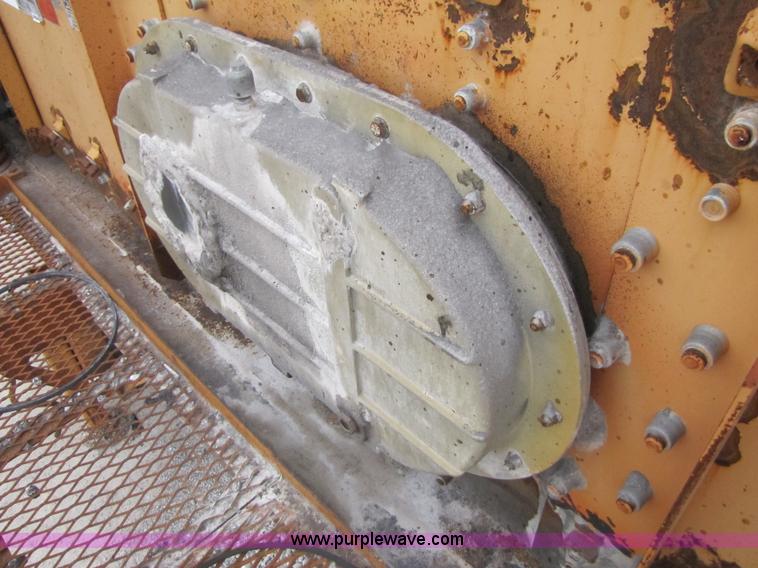 image for item B2044 Eagle 6'x20' three-deck portable screening plant