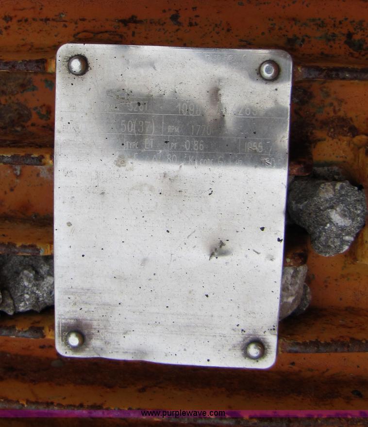 image for item B2044 Eagle 6'x20' three-deck portable screening plant