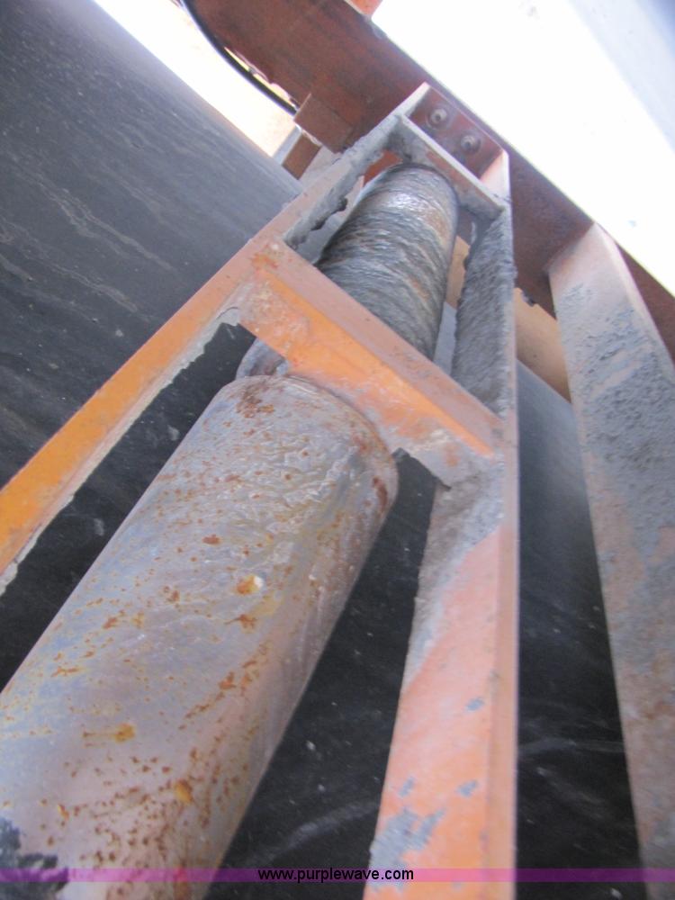 image for item B2044 Eagle 6'x20' three-deck portable screening plant