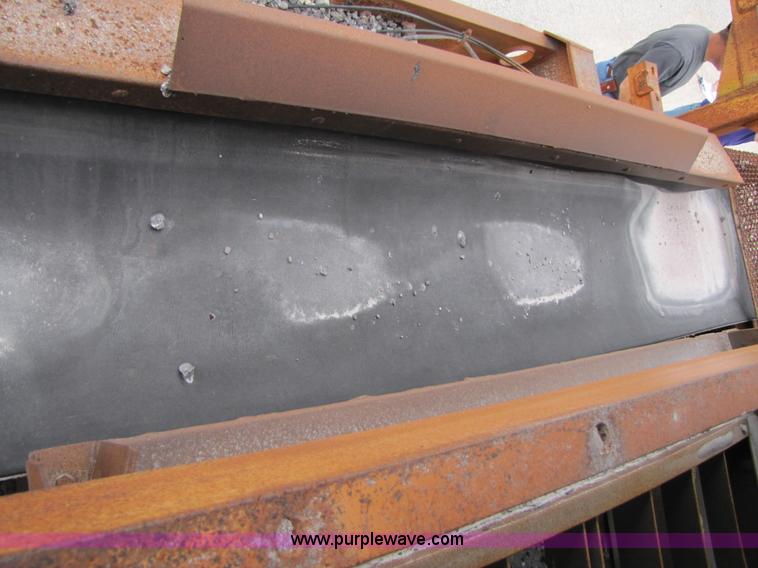 image for item B2044 Eagle 6'x20' three-deck portable screening plant