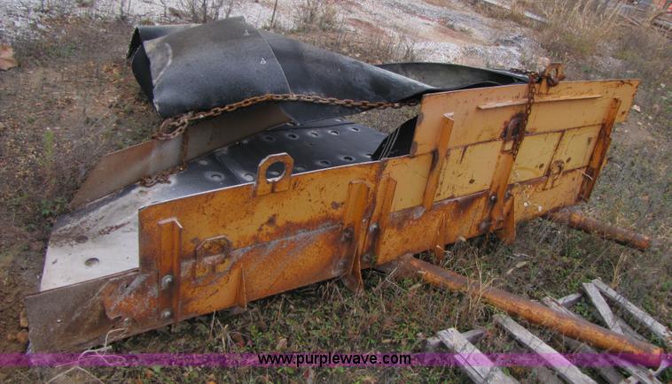 image for item B2044 Eagle 6'x20' three-deck portable screening plant