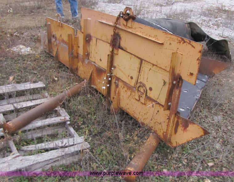 image for item B2044 Eagle 6'x20' three-deck portable screening plant