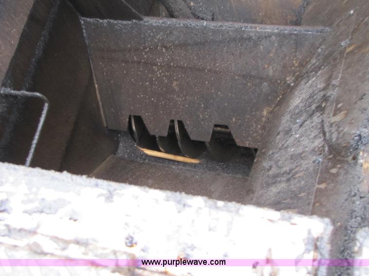 image for item B2052 1994 Roadtec SB-2500 mobile shuttle buggy