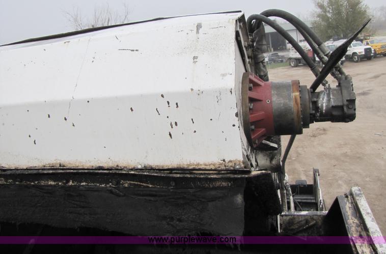 image for item B2052 1994 Roadtec SB-2500 mobile shuttle buggy