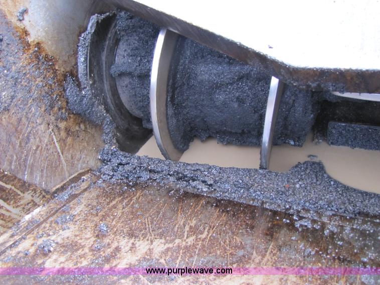 image for item B2052 1994 Roadtec SB-2500 mobile shuttle buggy