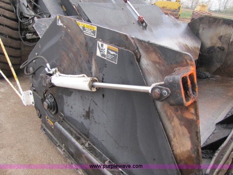 image for item B2052 1994 Roadtec SB-2500 mobile shuttle buggy