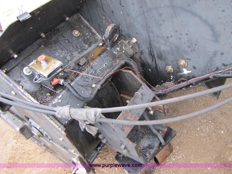 image for item B2052 1994 Roadtec SB-2500 mobile shuttle buggy