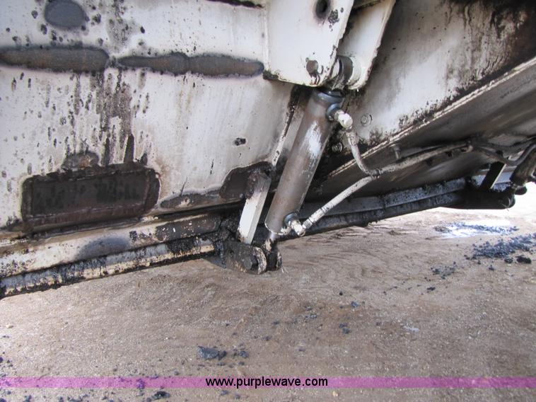 image for item B2052 1994 Roadtec SB-2500 mobile shuttle buggy