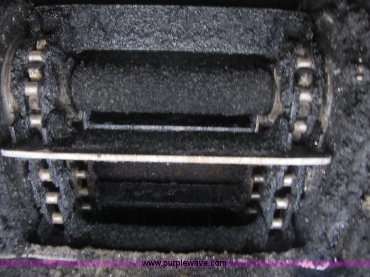 image for item B2052 1994 Roadtec SB-2500 mobile shuttle buggy