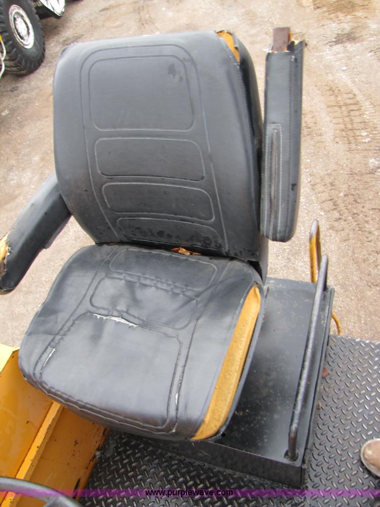 image for item B2053 2000 Bartmill 300BT crawler profiler/reclaimer